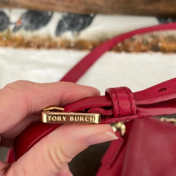 🔥💥🛍HOST PICK🔥💥🛍Tory Burch leather bag - Picture 4 of 13